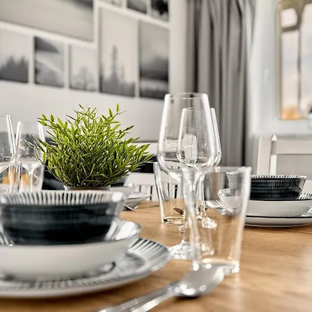 Sunside By Mountain Ways