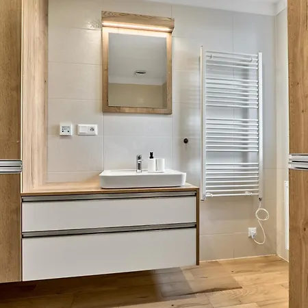 Sunside By Mountain Ways Lägenhet