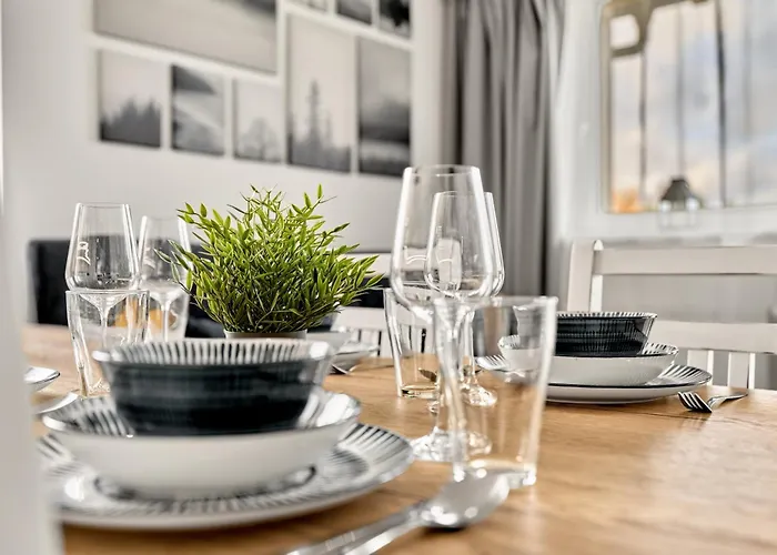 Sunside By Mountain Ways