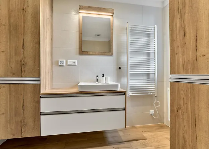 Sunside By Mountain Ways Apartment